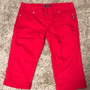 NWOT red Silver capris. Size 34